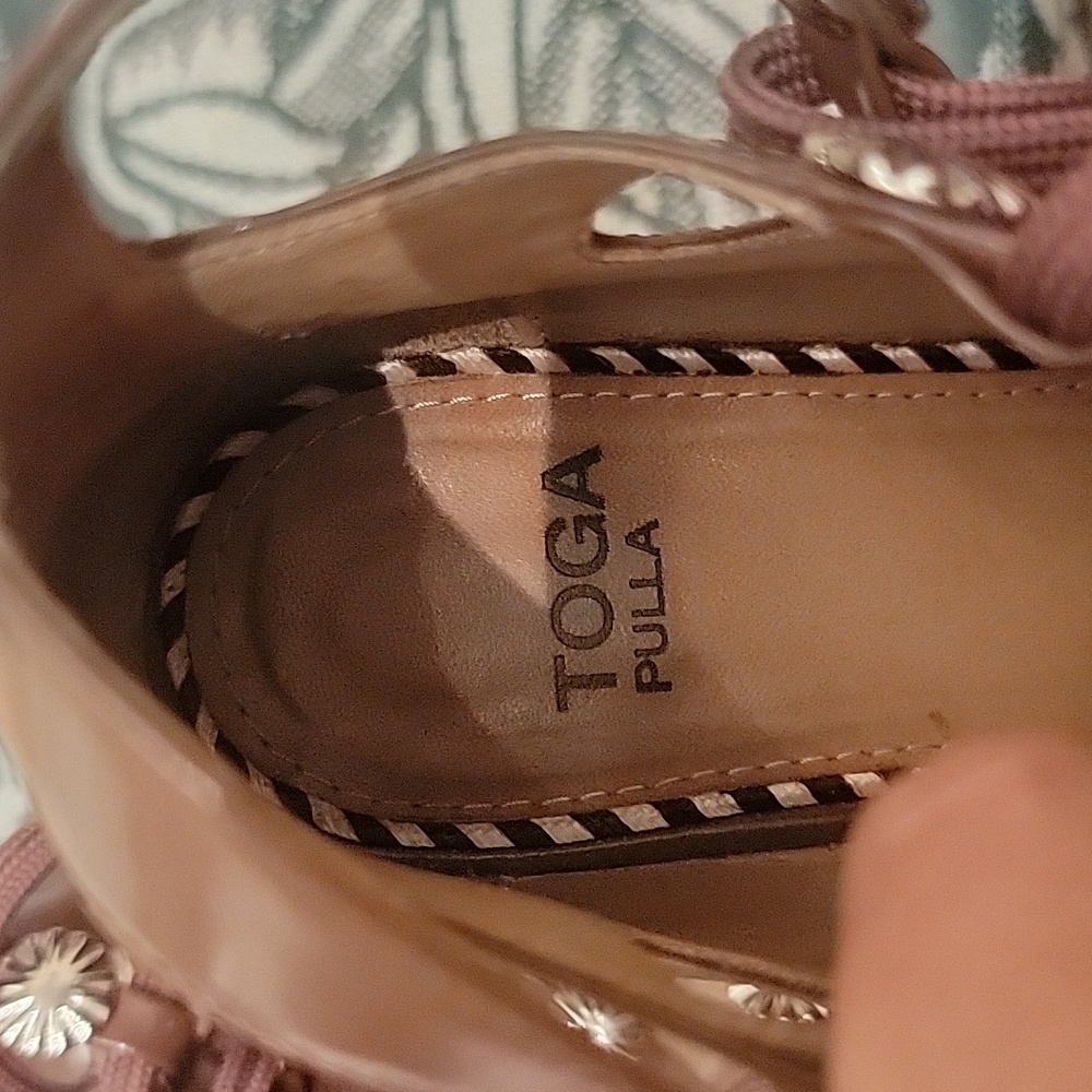 Shoes - Picture 4 of 5
